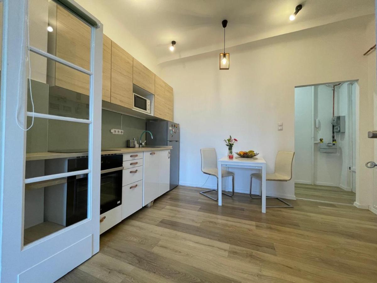 Neighbor Of Gellert Spa By Nw Βουδαπέστη Εξωτερικό φωτογραφία